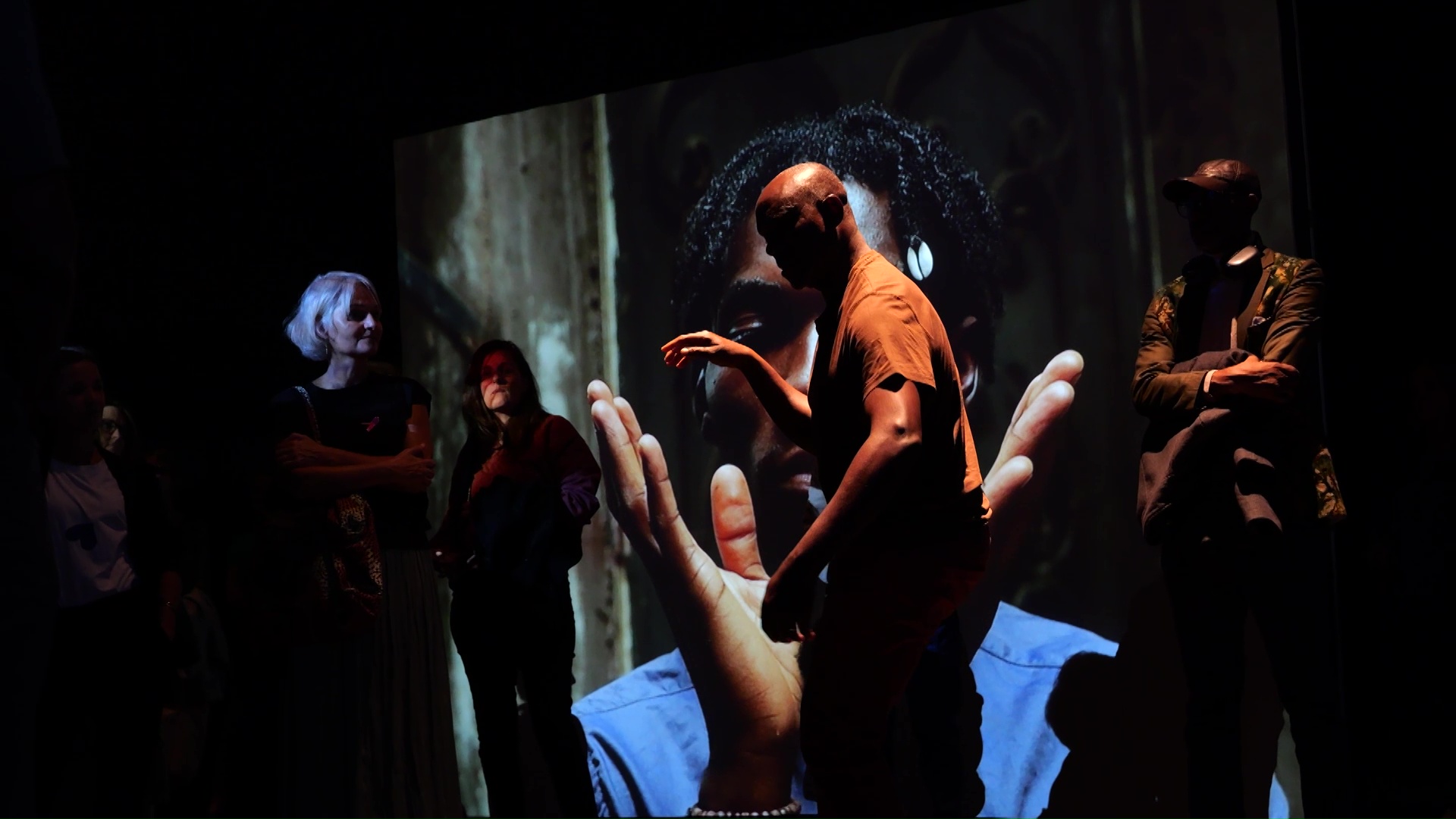 D'Un Lointain si Proche